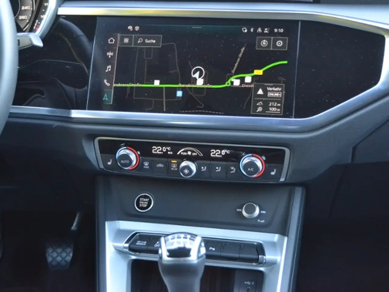 Audi Q3 Sportback 35 TFSI S line OPTIK-SCHWARZ/NAVI/BUSIN — معرض صور السيارة 15