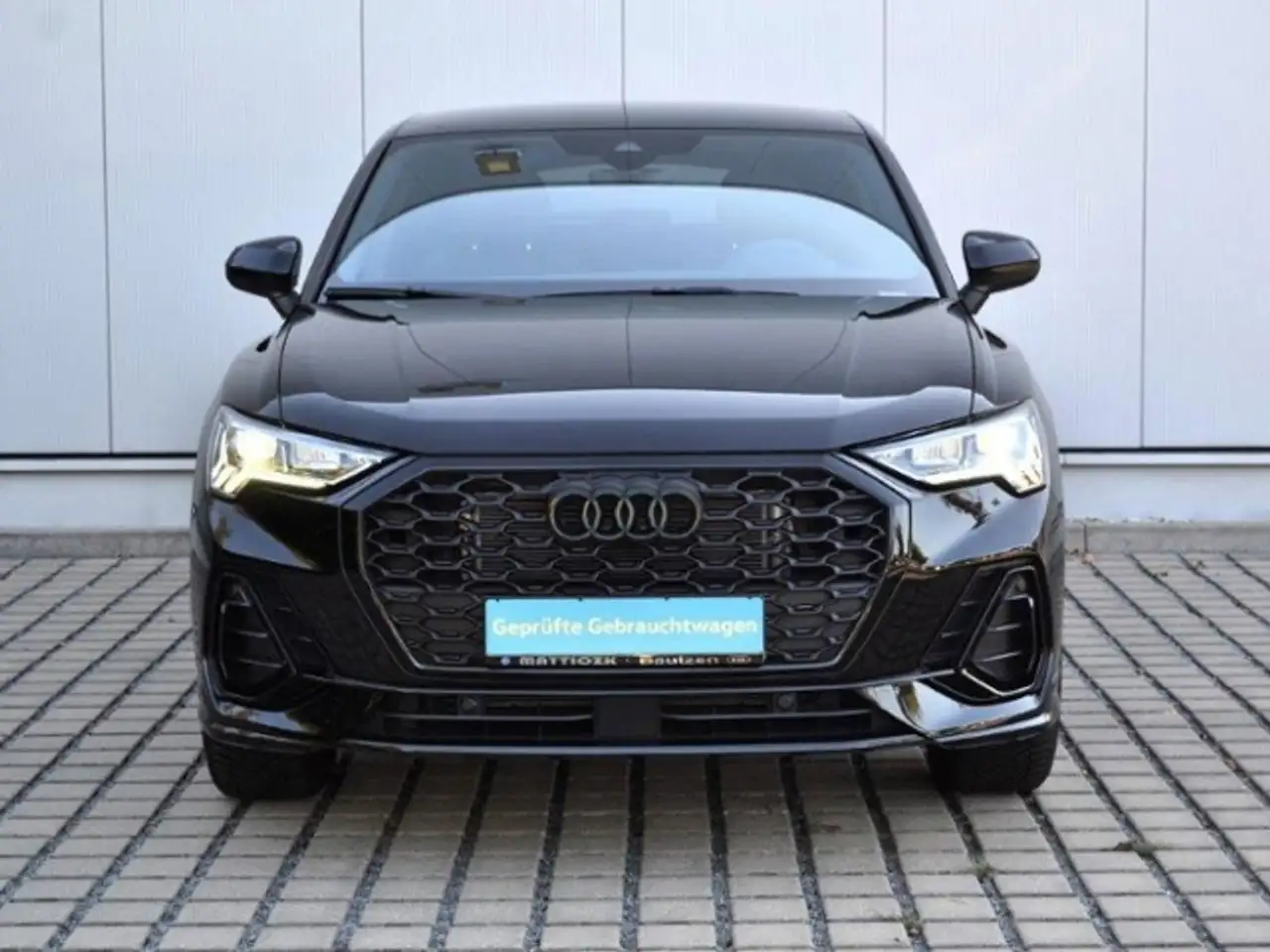 Audi Q3 Sportback 35 TFSI S line OPTIK-SCHWARZ/NAVI/BUSIN — معرض صور السيارة 10