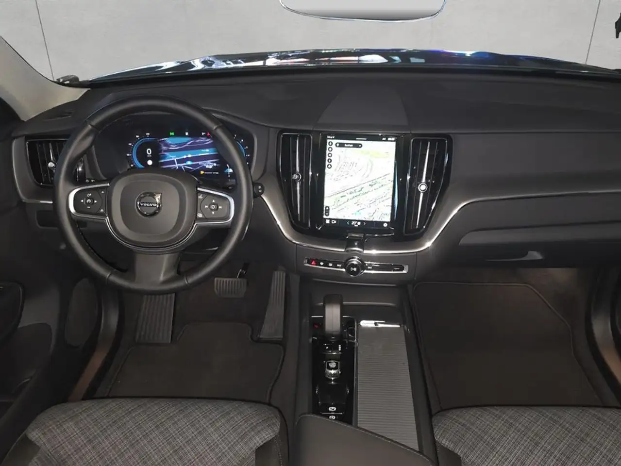 Volvo XC60 XC60 B5 B AWD Core — Vehicle gallery 10