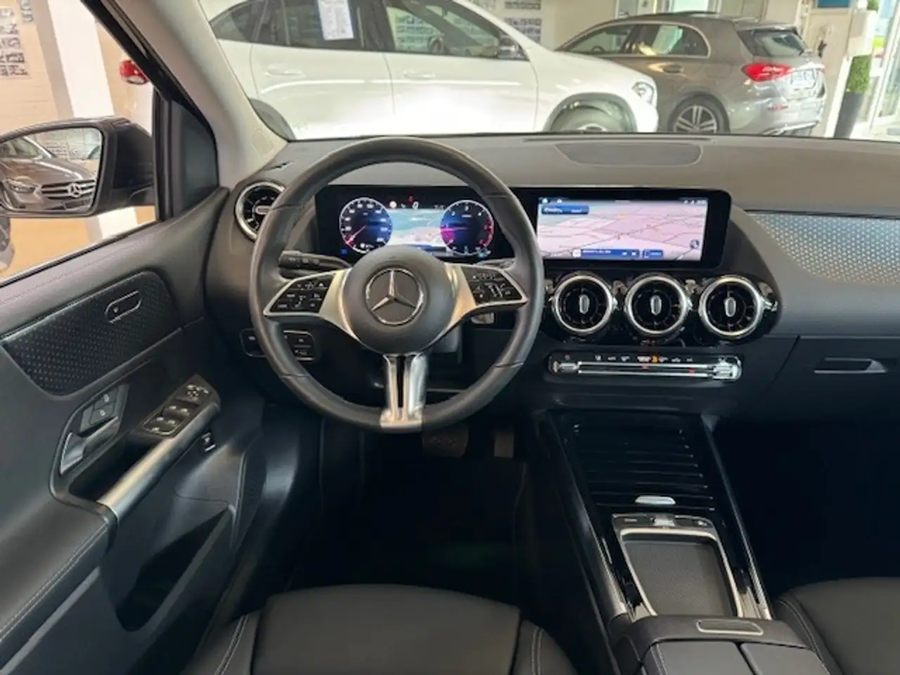 Mercedes-Benz B 200 Modelljahr2025+Progressive+Night+AHK+Kamera+Spiege — Vehicle gallery 9
