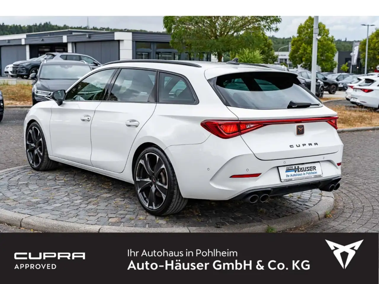 CUPRA Leon Sportstourer VZ 2.0 TSI DSG BEATS AUDIO REAR VIEW — Galerie du véhicule 4