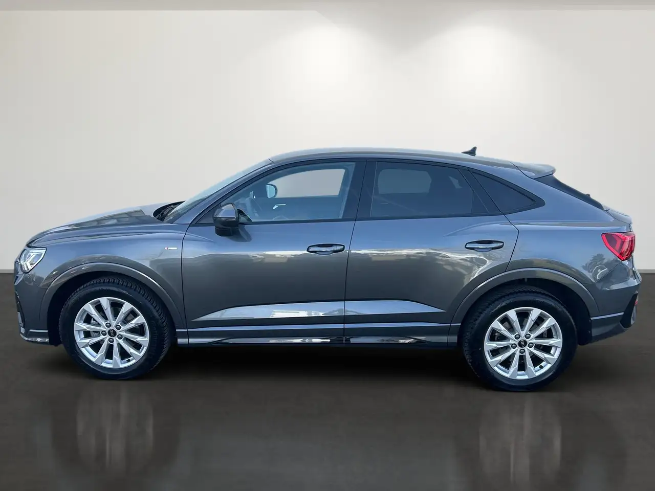 Audi Q3 Sportback 35 TFSI S line *LED*KAMERA*NAVI* — Galerie du véhicule 6