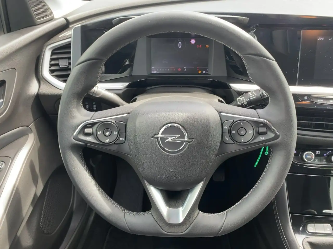Opel Grandland 1.2 Enjoy StylePaket/LED/SHZ/LHZ/Kamera — Vehicle gallery 13