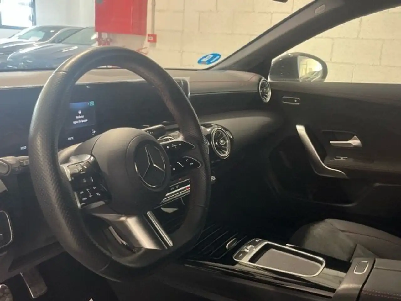 Mercedes-Benz CLA 250 250e 8G-DCT — معرض صور السيارة 6