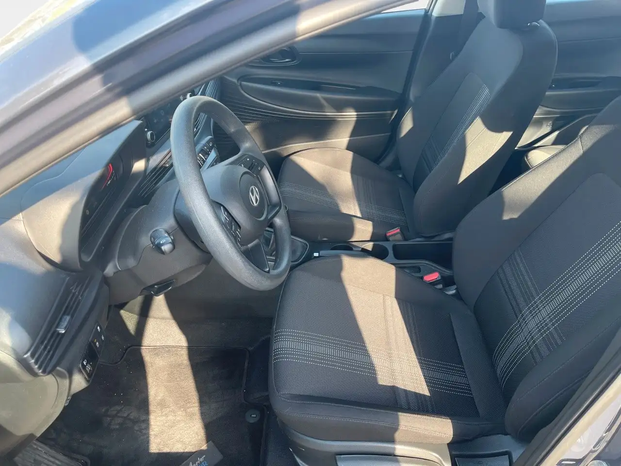 Hyundai i20 SELECT — Vehicle gallery 10