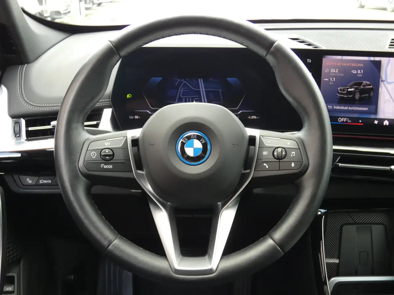 BMW iX1 xDrive30 xLine StHz+StKlima+Navi+Kamera+ACC — Galerie du véhicule 15