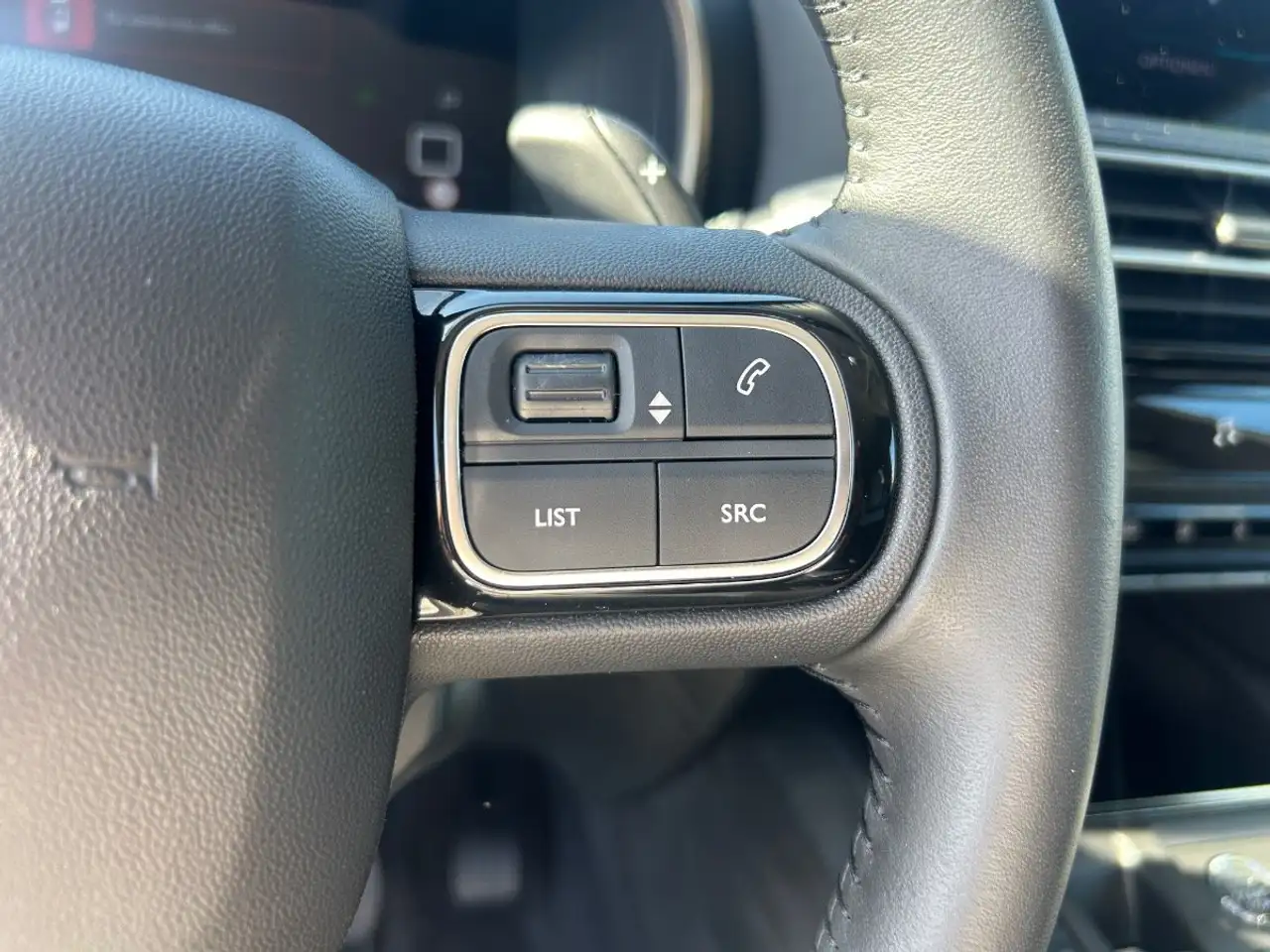 Citroen C5 Aircross 1.2 136 MAX Alcantara+LED+Navi+Kam. — معرض صور السيارة 15