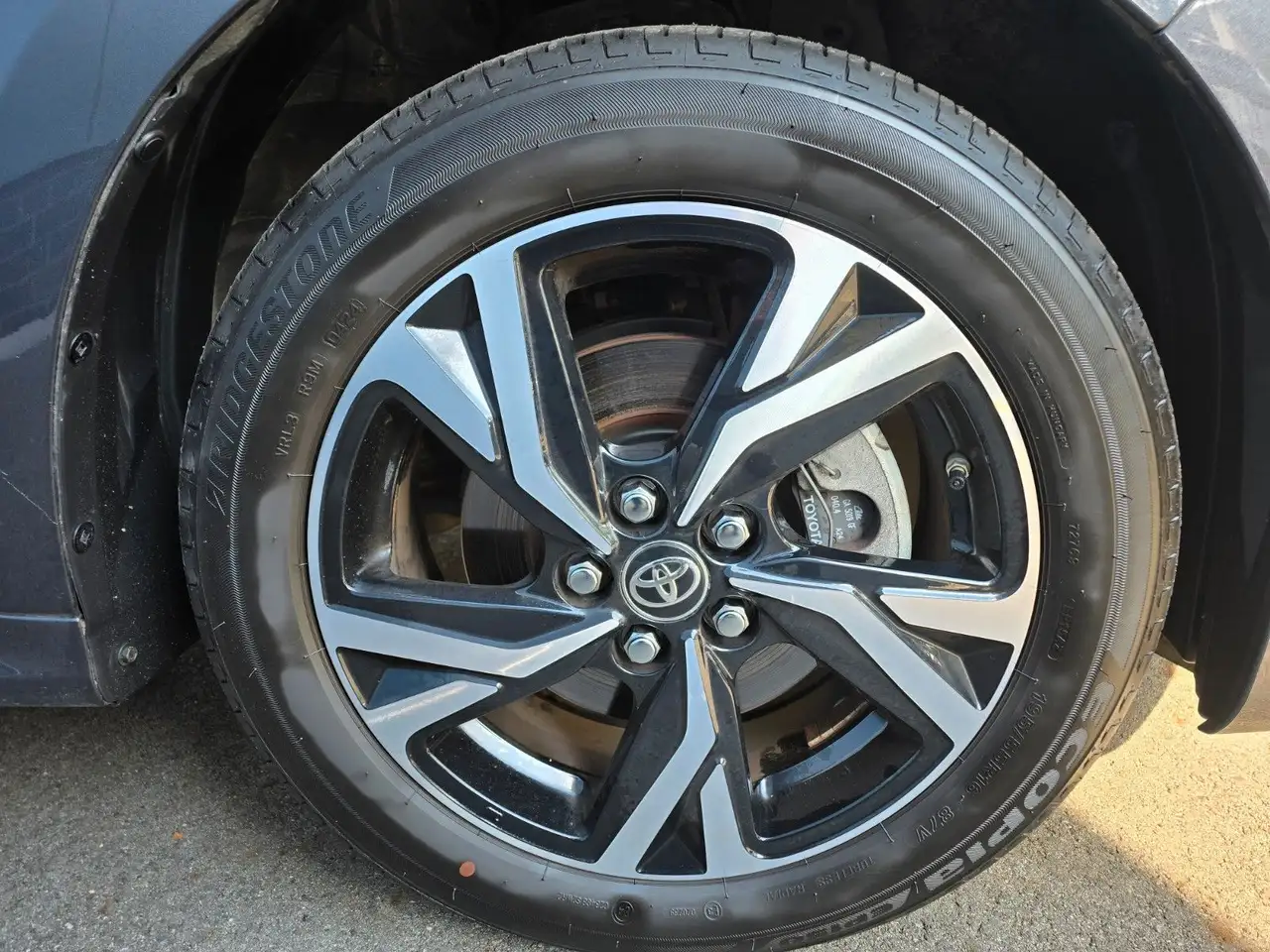 Toyota Yaris Hybrid Team D Safetypaket — معرض صور السيارة 32