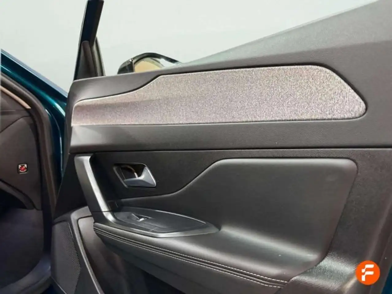 Peugeot 308 1.2 PureTech S&S Allure 130 — Galerie du véhicule 20