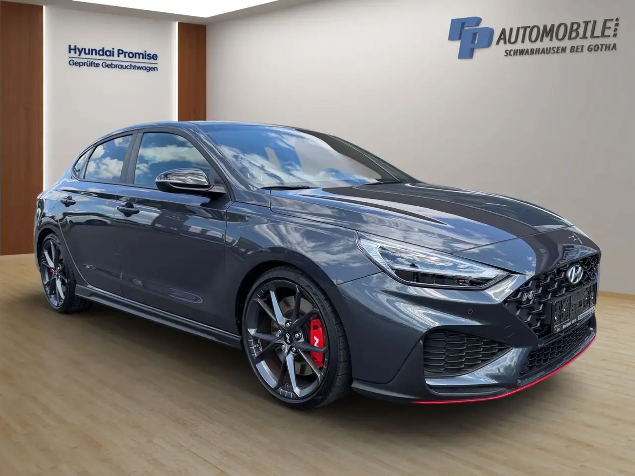 Hyundai i30 Fastback N Performance 2.0 T-GDi 6-MT — Vehicle gallery 2