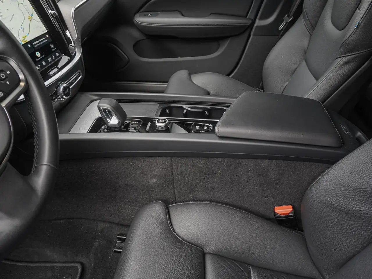 Volvo V60 Kombi Core B3 Benzin EU6d AHK Digitales Cockpit Me — Galerie du véhicule 12