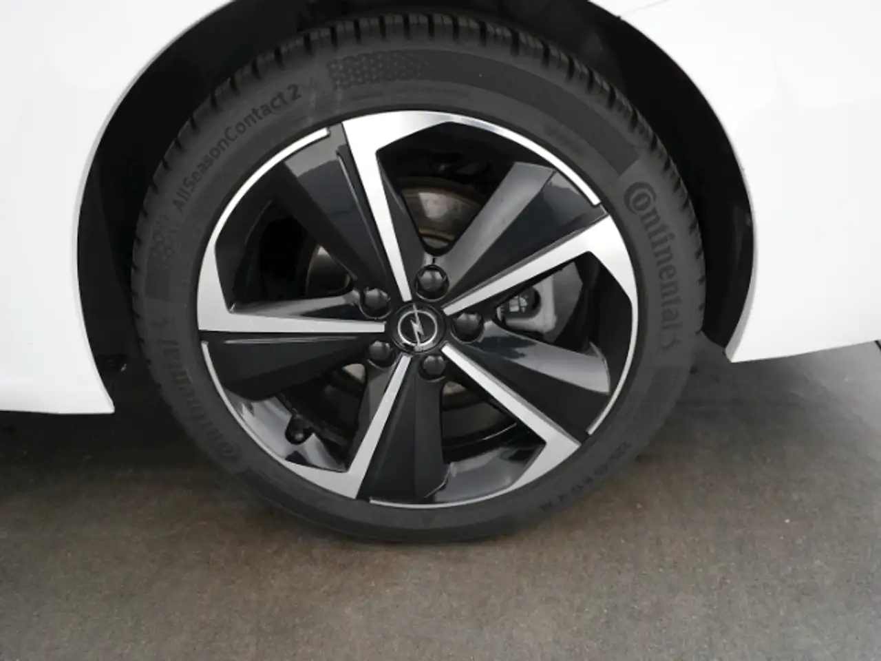 Opel Astra L ST GS+AHK+LED+360 GRAD KAMERA+SITZ-/LENKRADHEIZU — Galería del vehículo 10