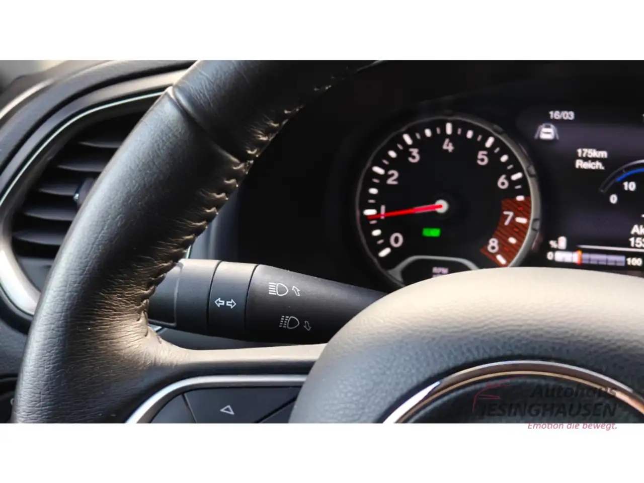 Jeep Renegade Longitude*FWD*Navi*Digitales Cockpit*LED*Blendfrei — Vehicle gallery 21