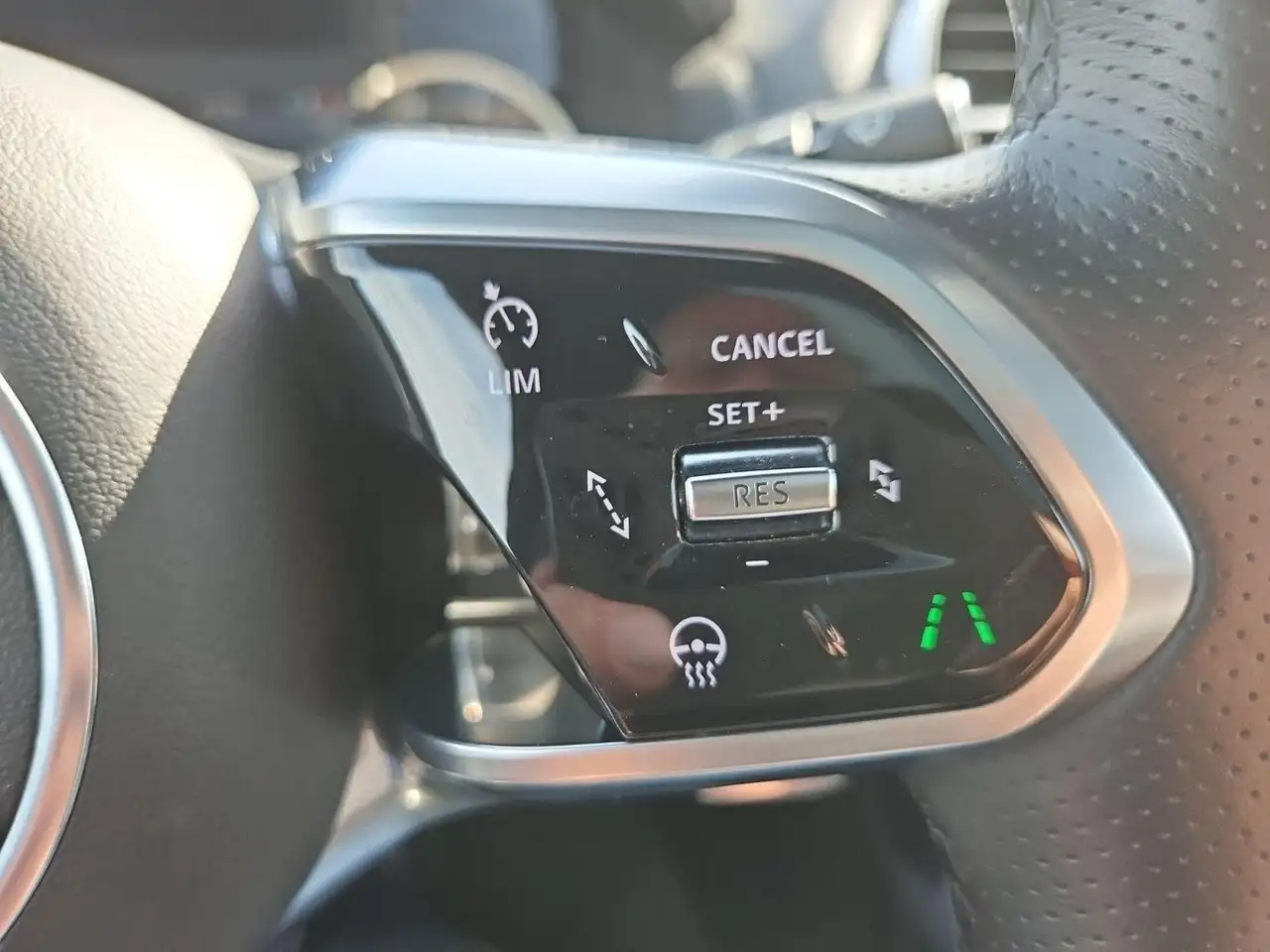 Jaguar XE P250 R-Dynamic HSE/Matrix-LED/ACC/Apple/eGSD — Galerie du véhicule 19