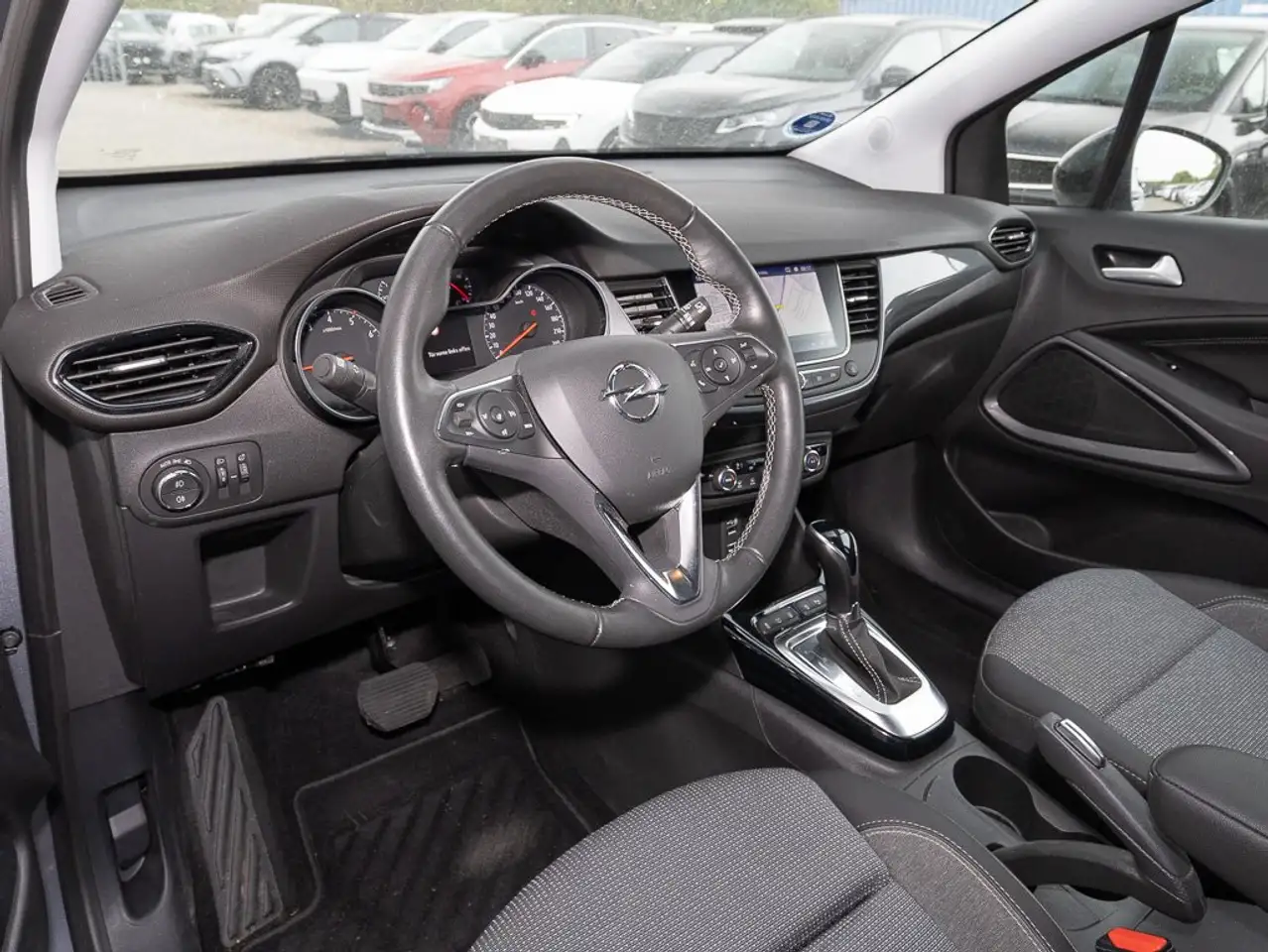 Opel Crossland 1.2 Turbo Enjoy +RFK+NAV+eFH+L/SHZ+ — معرض صور السيارة 4
