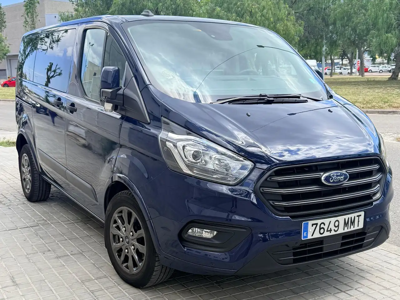 Ford Transit Custom FT 320 L1 Kombi 2.0 Ecoblue Trend 136 Aut Trend — Barcelona, Barcelona