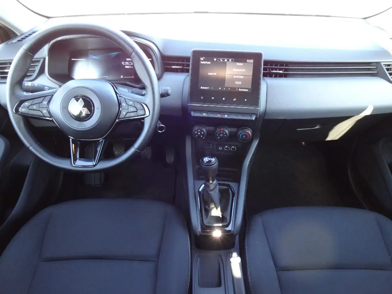 Mitsubishi Colt BASIS 1.0 Benziner 5-Gang — Vehicle gallery 11