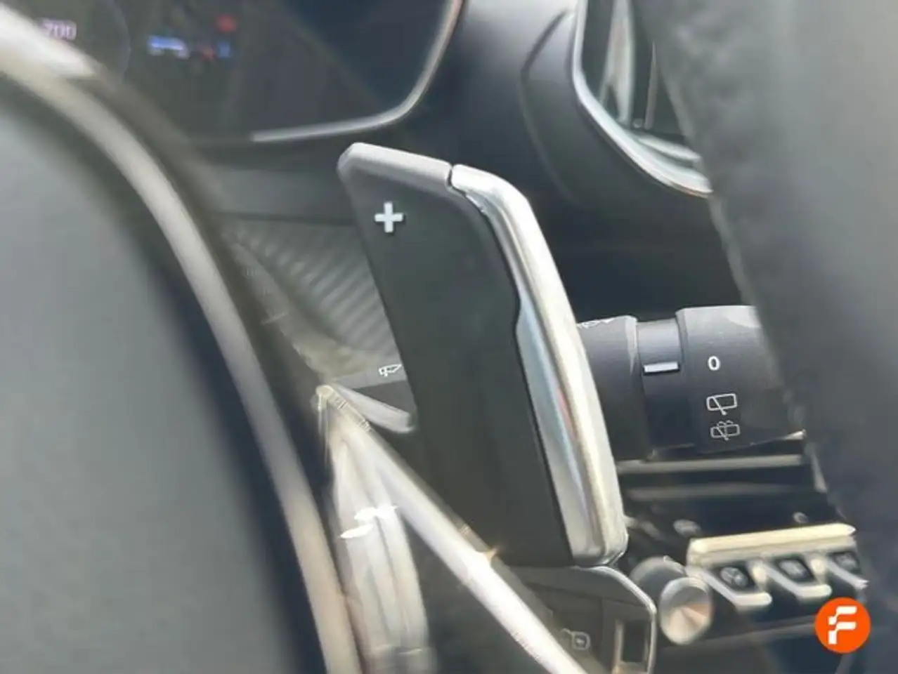 Peugeot 2008 1.2 PureTech S&S Allure EAT8 130 — معرض صور السيارة 20