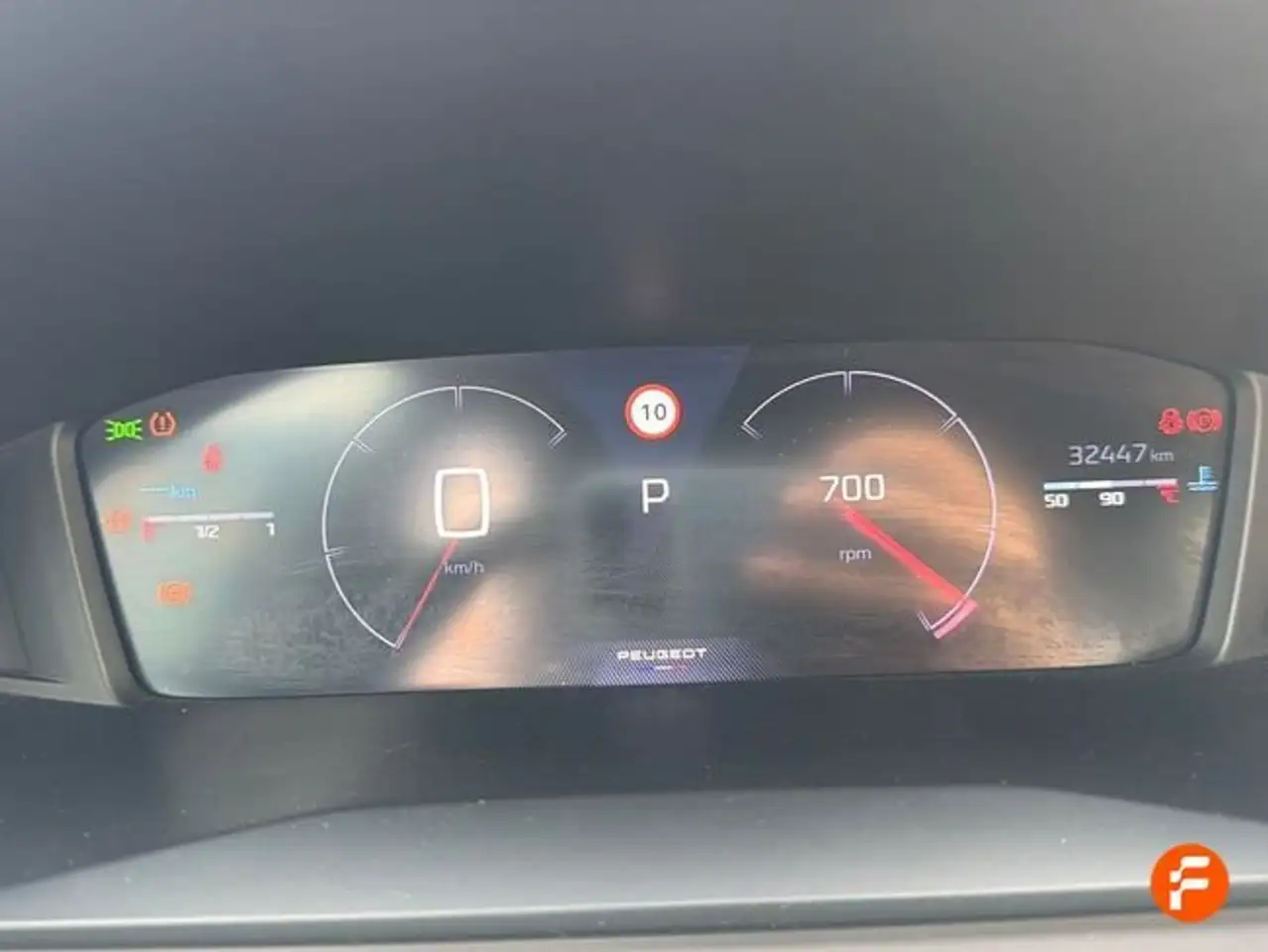 Peugeot 2008 1.2 PureTech S&S Allure EAT8 130 — معرض صور السيارة 21