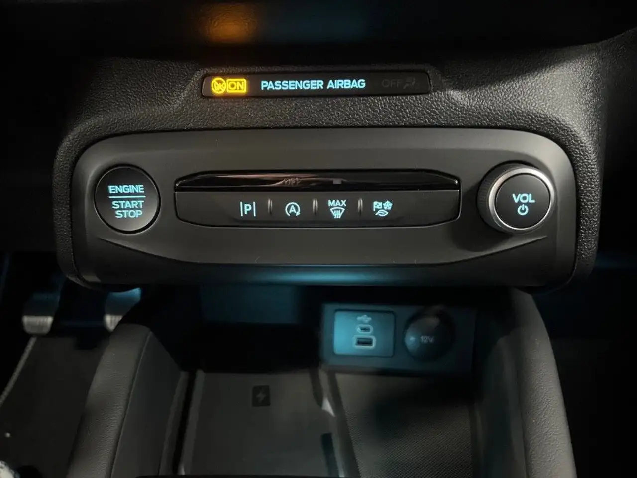 Ford Focus 1.0EcoB. MHEV Titanium X #iACC #Sync4 — معرض صور السيارة 13