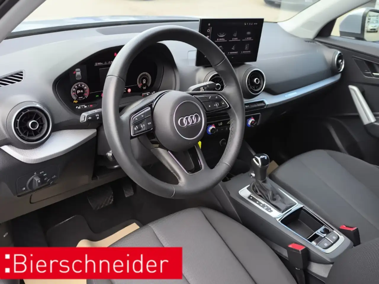 Audi Q2 35 TFSI advanced LED PDC RFK — Vehicle gallery 25