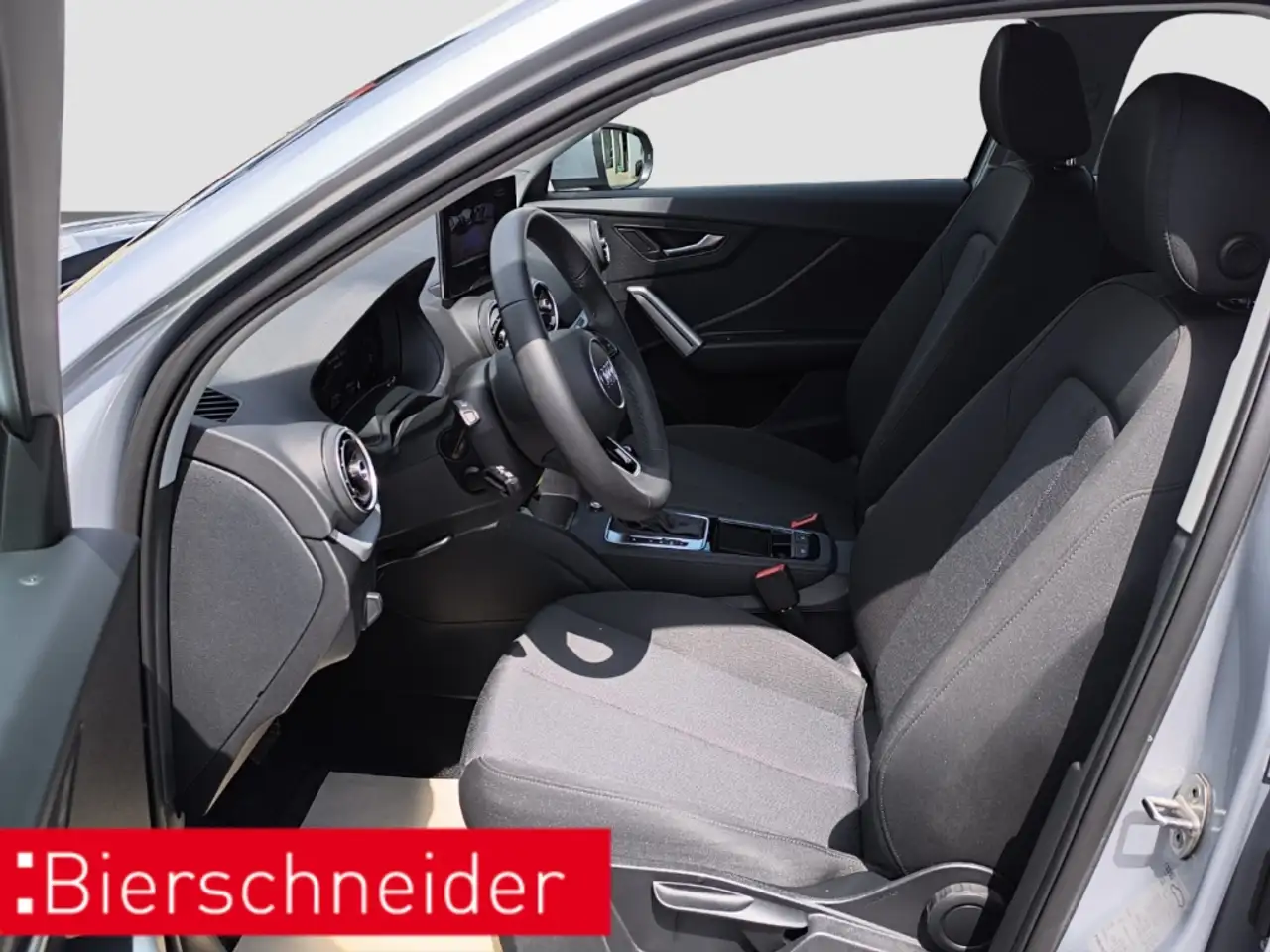 Audi Q2 35 TFSI advanced LED PDC RFK — Vehicle gallery 12