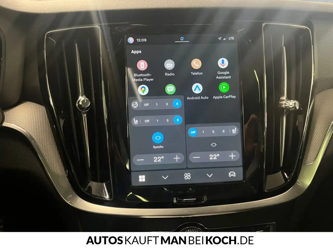 Volvo V60 B4 B DKG PlusDark ACC BLIS PANO 360 VLED H&K — Vehicle gallery 24