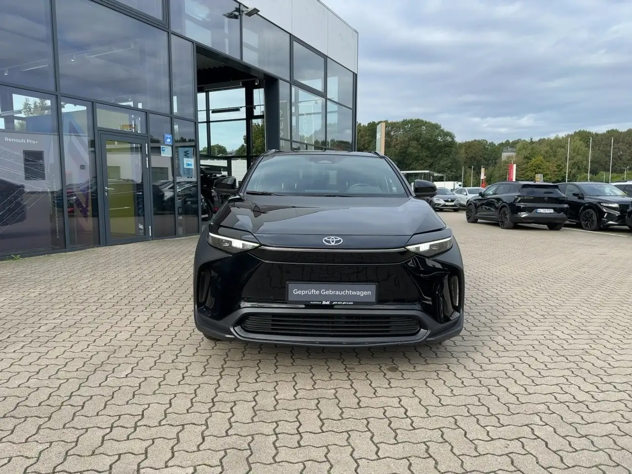 Toyota bZ4X FWD *360° KAMERA*SHZ*CCS*LRHZ*NAVI*CARPLAY* — معرض صور السيارة 6