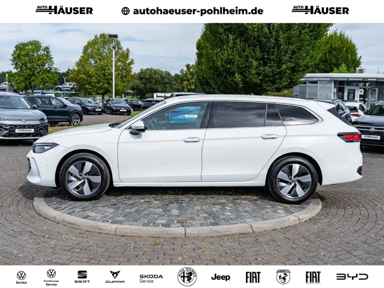 Volkswagen Passat Variant Business 1.5 eTSI OPF DSG AHK ACC SITZHZG DCC AREA — معرض صور السيارة 3