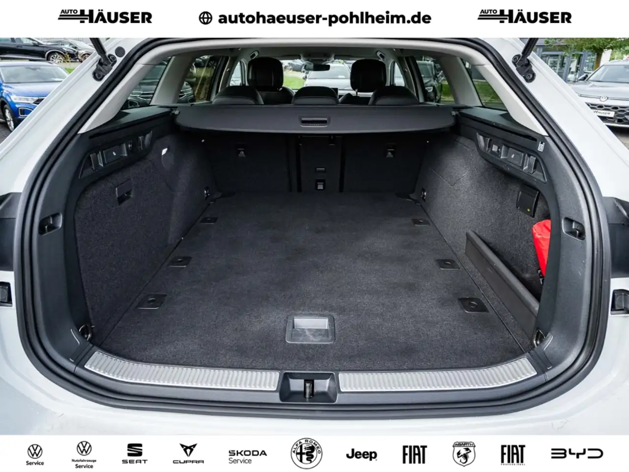 Volkswagen Passat Variant Business 1.5 eTSI OPF DSG AHK ACC SITZHZG DCC AREA — معرض صور السيارة 8