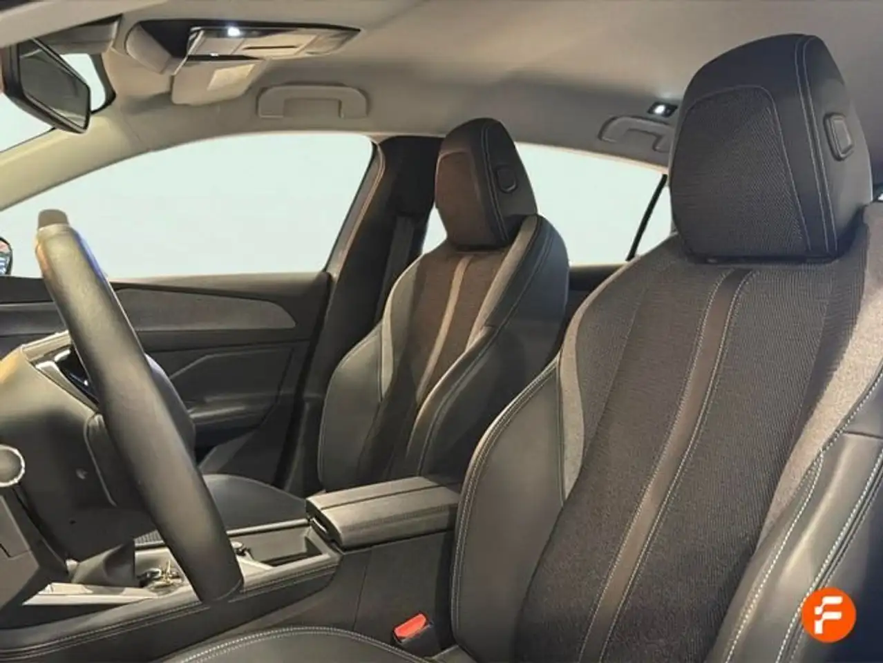 Peugeot 308 1.2 PureTech S&S Allure 130 — Galerie du véhicule 10