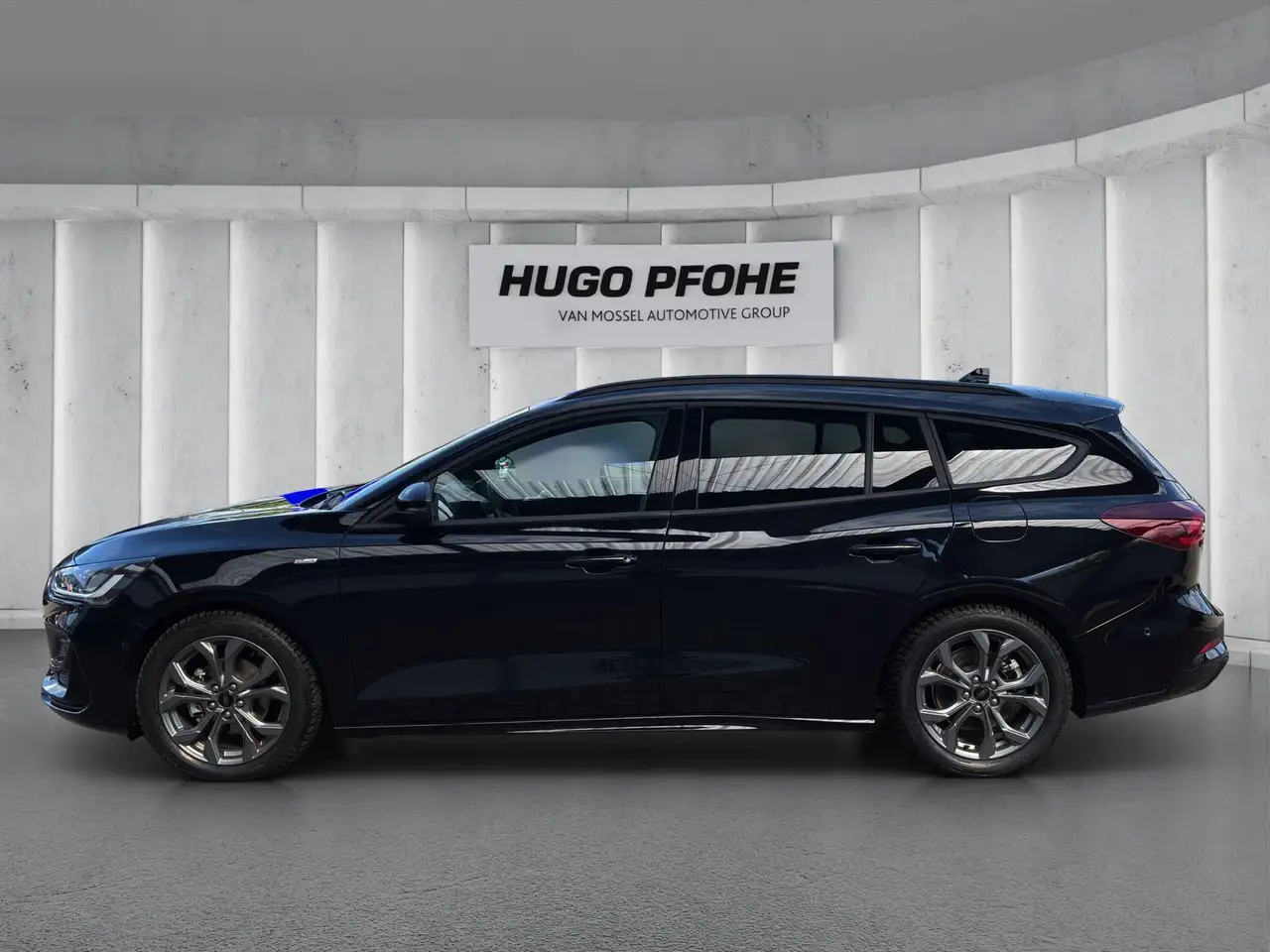 Ford Focus ST-Line X Turnier Aut.*AHK*ACC*HUD*KAM*NAVI*WINTER — معرض صور السيارة 2