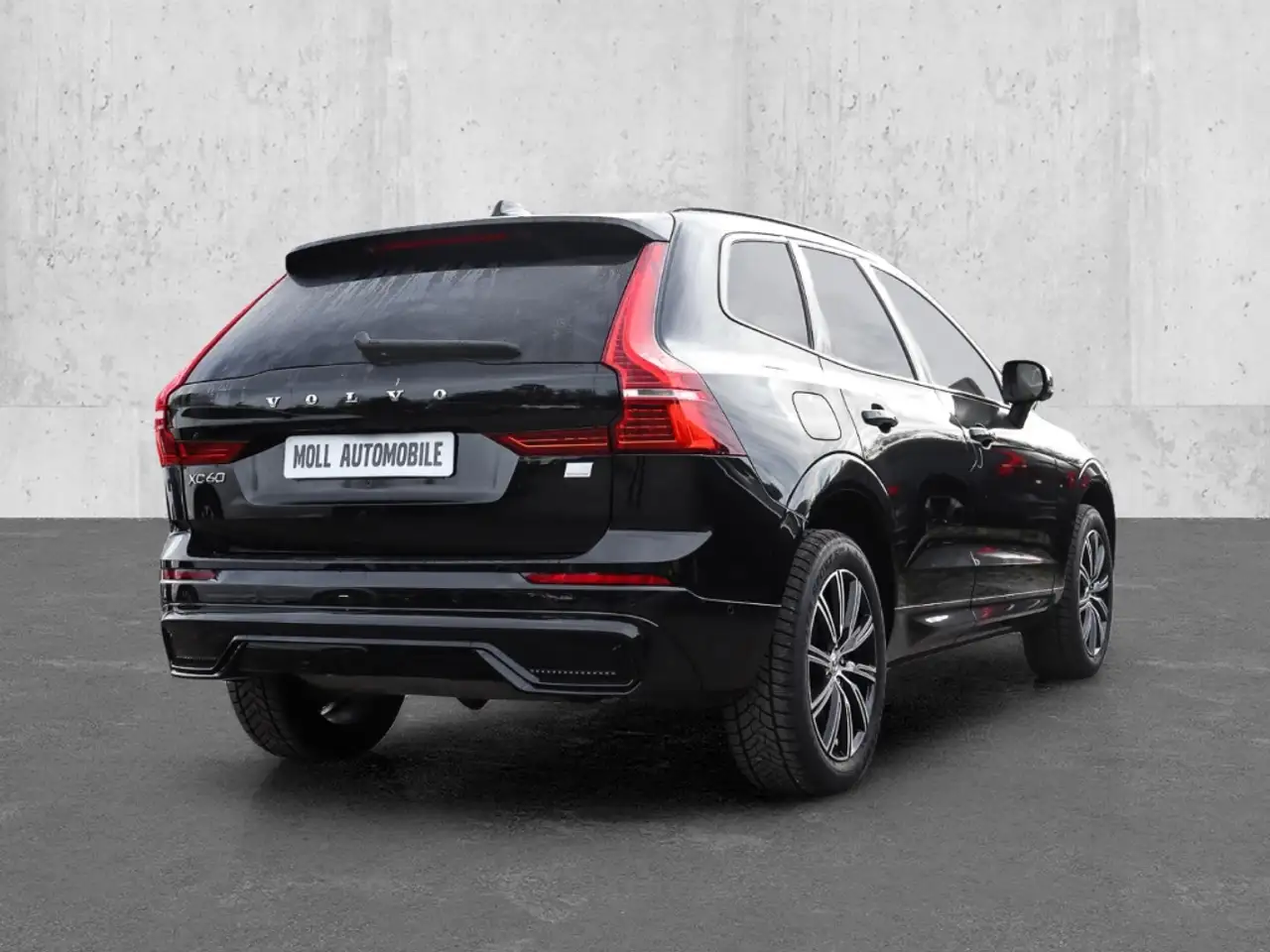 Volvo XC60 Plus Dark Recharge Plug-In Hybrid AWD T8 Twin Engi — Galerie du véhicule 2