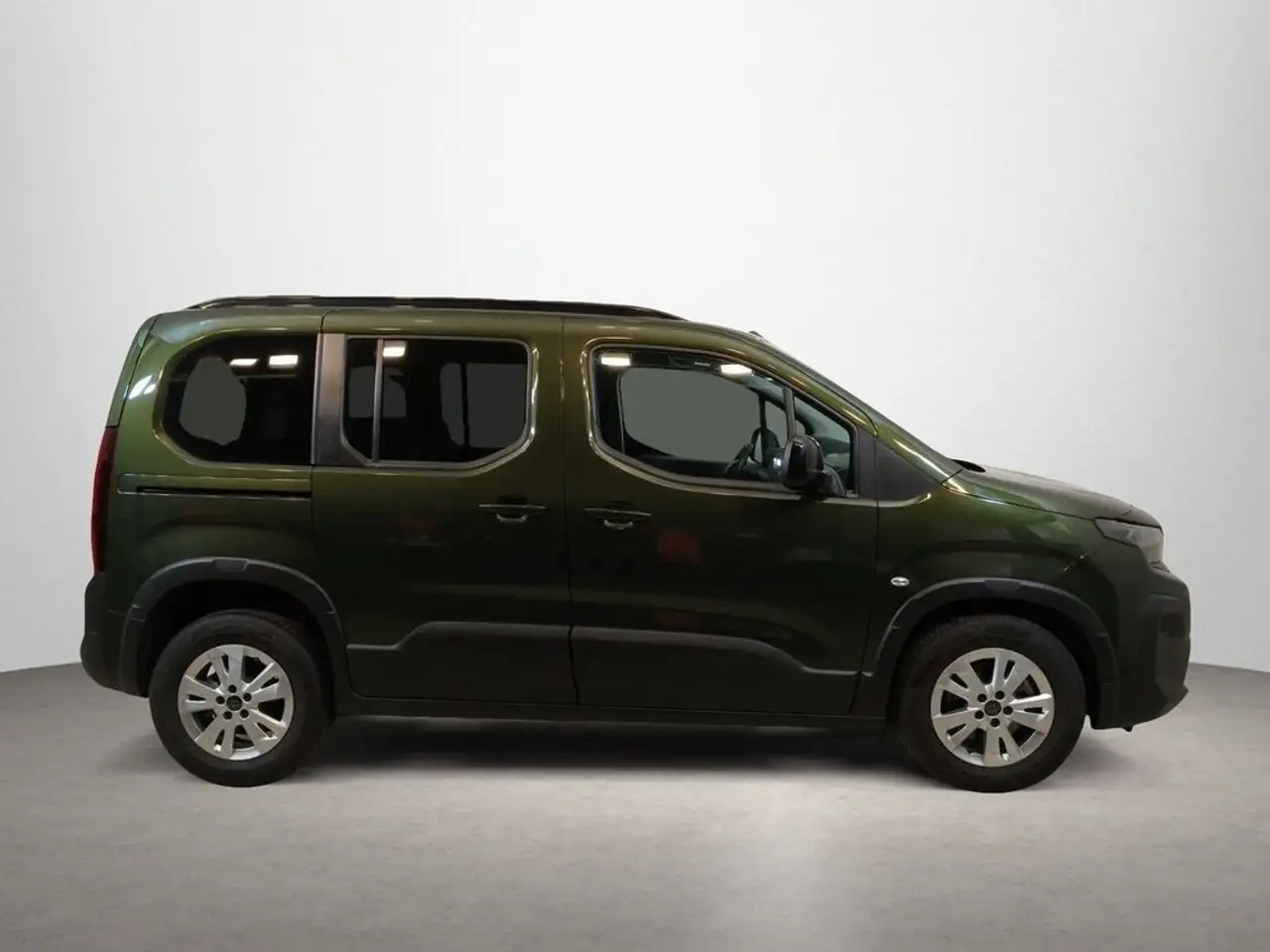 Peugeot Rifter 1.5 BLUEHDI 100CV ALLURE BUSINESS STD 4P — Galería del vehículo 3
