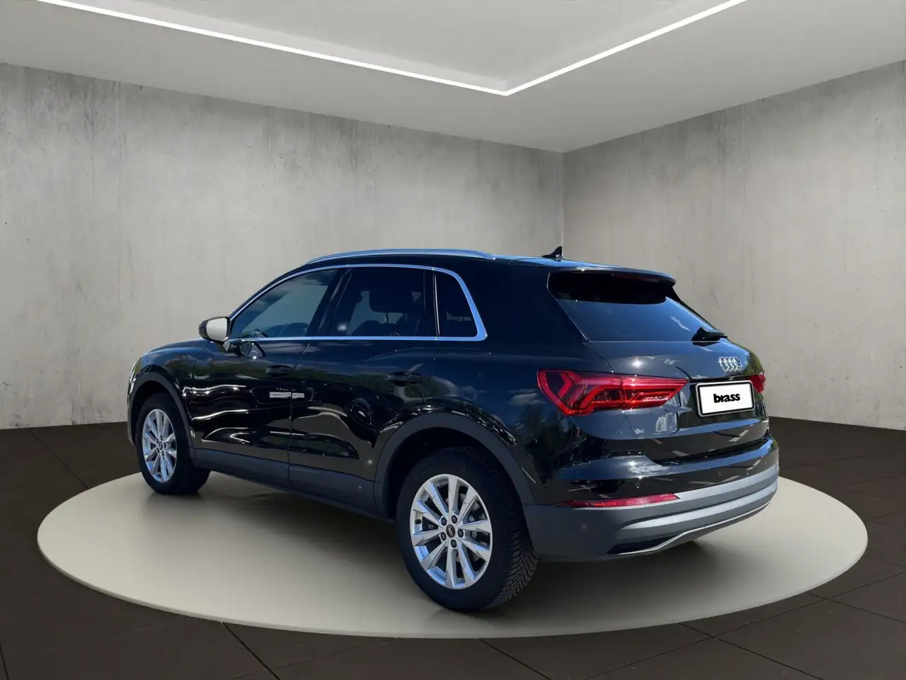 Audi Q3 45 TFSIe 245 PS S tronic — Vehicle gallery 3