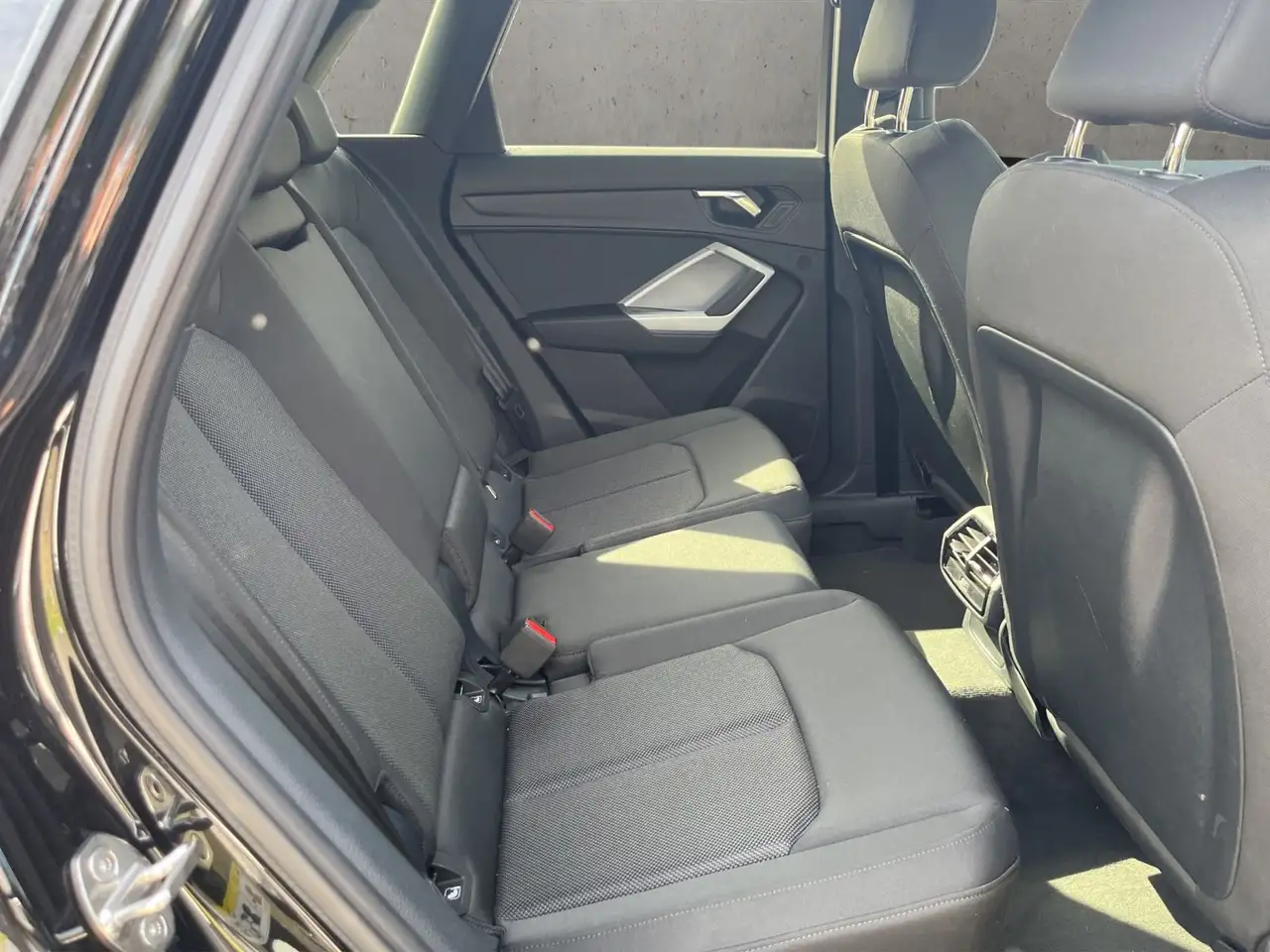 Audi Q3 45 TFSIe 245 PS S tronic — Vehicle gallery 18