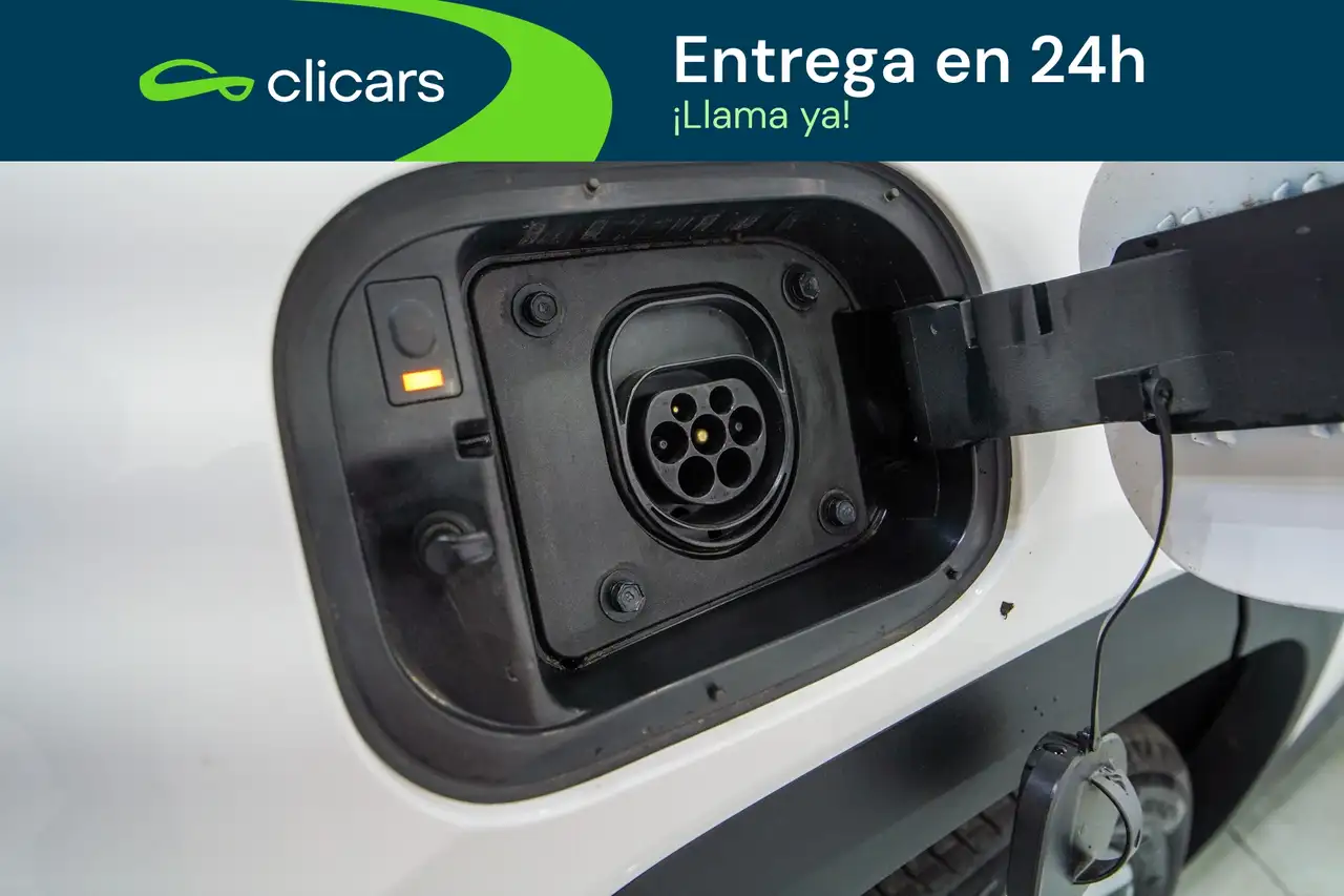 Hyundai TUCSON 1.6 T PHEV 4x4 Tecno Sky AT — معرض صور السيارة 13