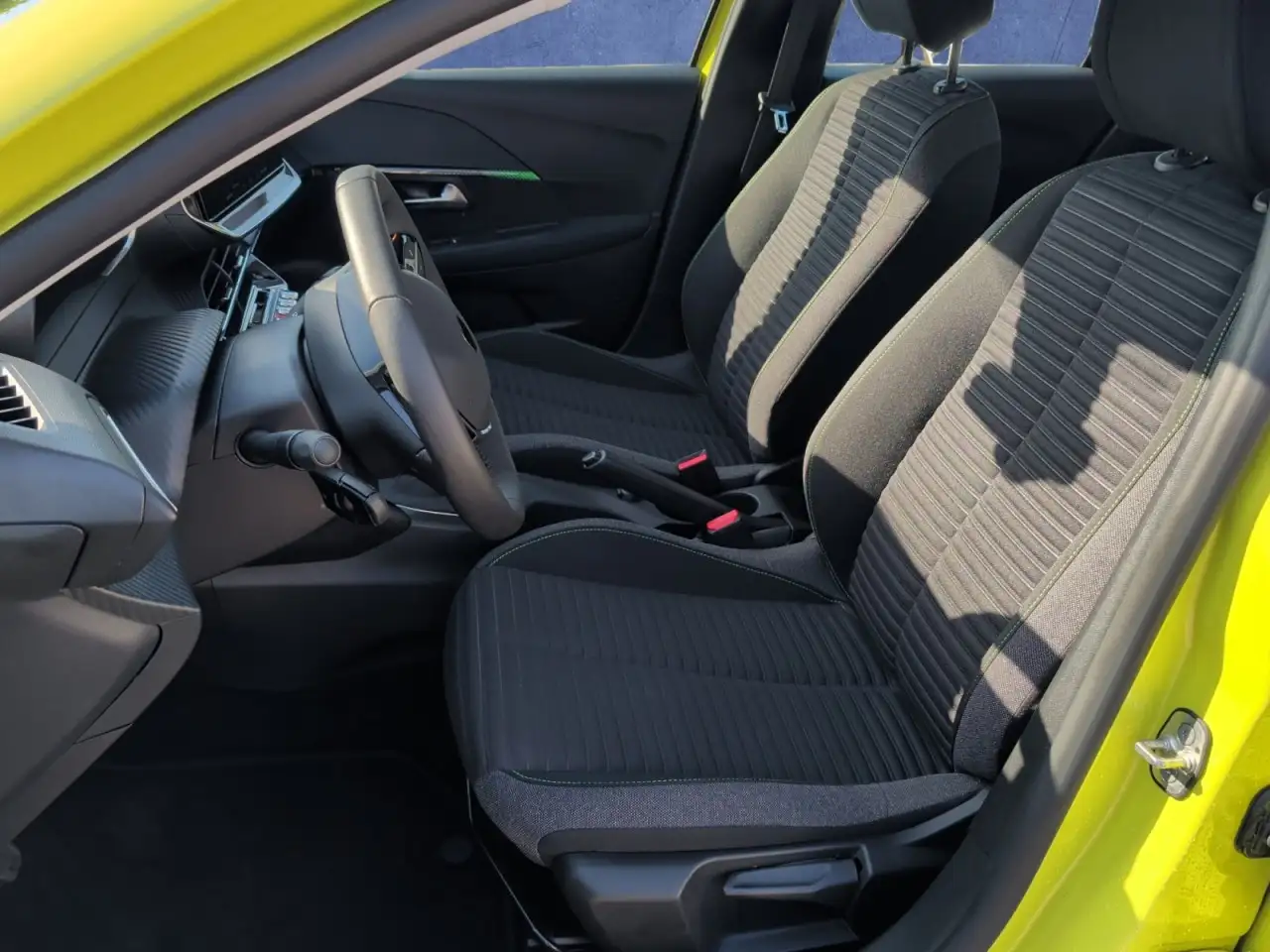 Peugeot 208 Active 100 PT Klima+Sitzhzg+Tempomat+DAB+LED — Vehicle gallery 12