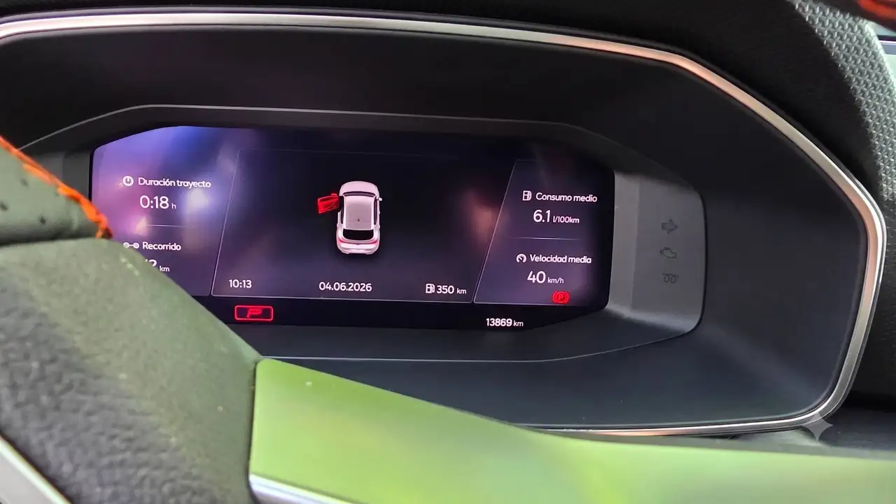 SEAT Leon León ST 1.5 eTSI S — معرض صور السيارة 3