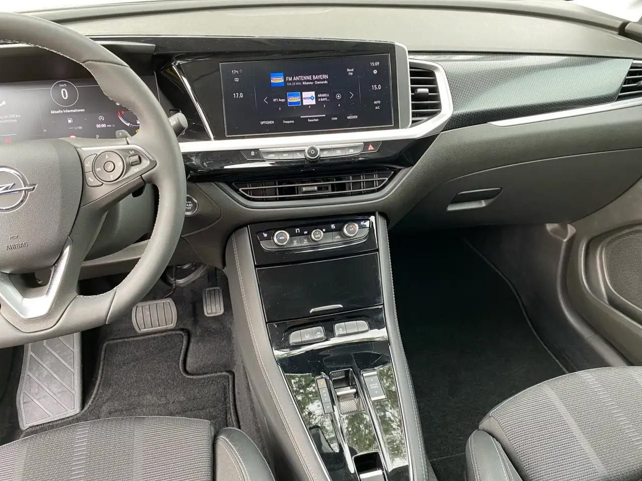 Opel Grandland 1.2 GS Line Klima Rückfahrkamera LED — Galerie du véhicule 13