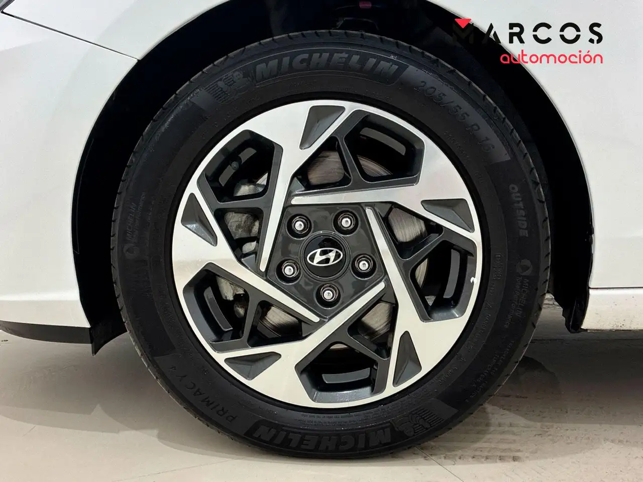 Hyundai i30 1.0 TGDI Klass 48V 100 — معرض صور السيارة 12