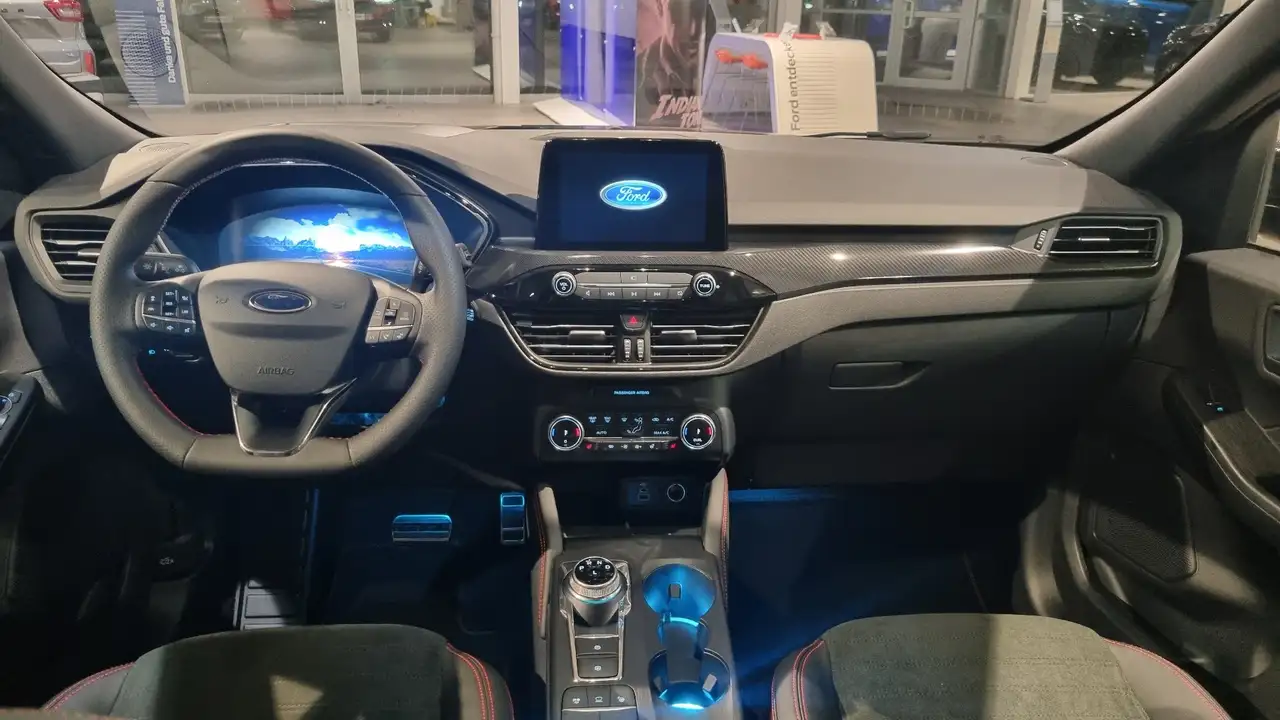 Ford Kuga ST-Line X PHEV *Black Package *Panoramadach — معرض صور السيارة 9