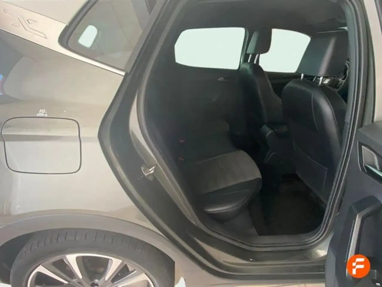 SEAT Arona 1.5 EcoTSI S&S Special Edition DSG7 150 — معرض صور السيارة 8