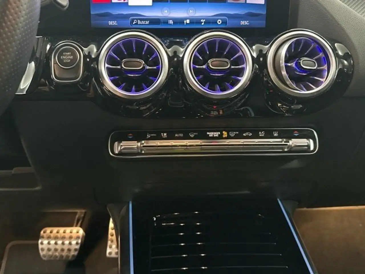 Mercedes-Benz GLA 250 250e — معرض صور السيارة 16