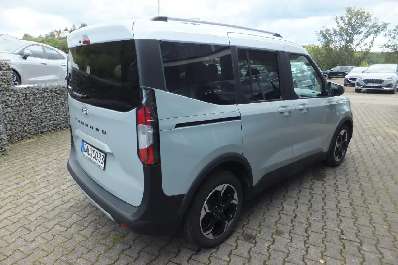 Ford Tourneo Courier Active — معرض صور السيارة 3