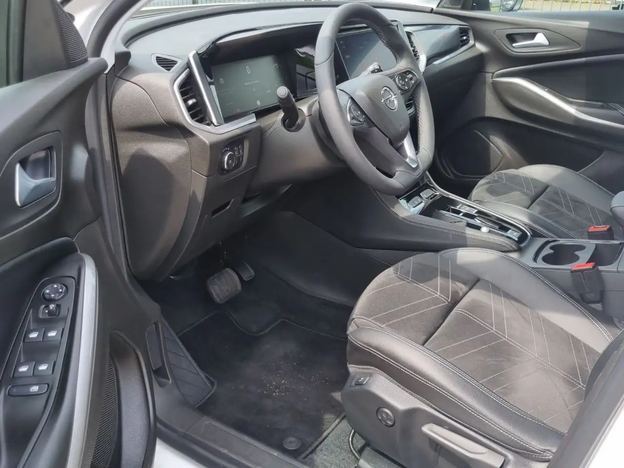 Opel Grandland X GS line*LEDER*NAVI*SHZ* NUR9200KM* — Galerie du véhicule 13