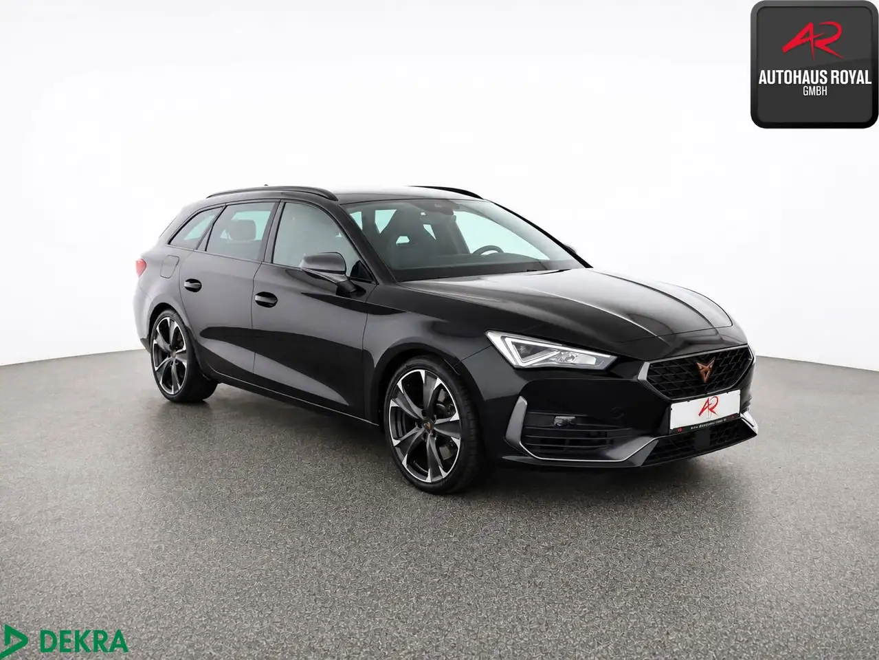 CUPRA Leon ST 2.0 TSI VZ ACC,KESSY,CARPLAY,AMBIENTE — معرض صور السيارة 7