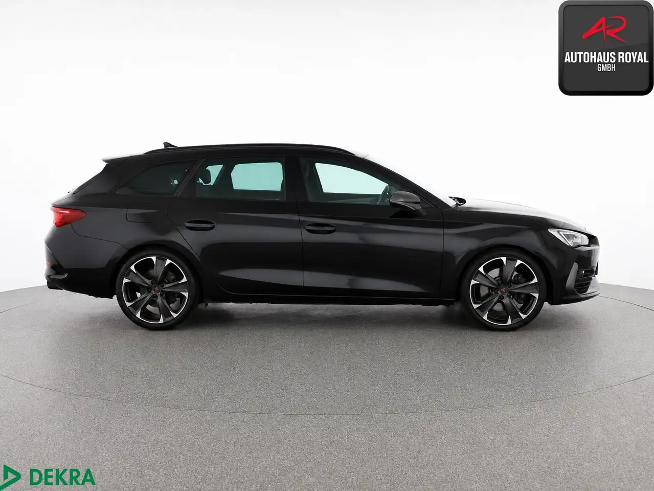 CUPRA Leon ST 2.0 TSI VZ ACC,KESSY,CARPLAY,AMBIENTE — معرض صور السيارة 6