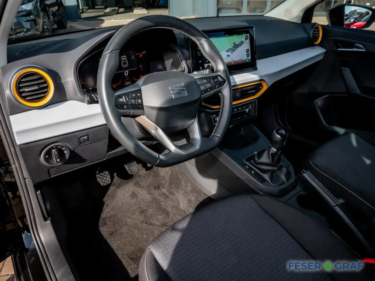 SEAT Ibiza Road Edition 1.0TSI KLIMA/SITZH/NAVI/LED — Galerie du véhicule 3