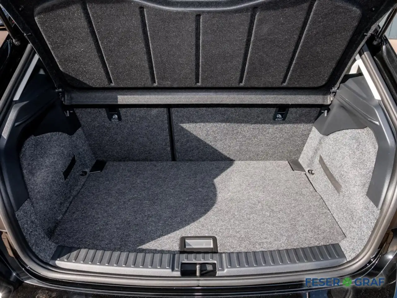 SEAT Ibiza Road Edition 1.0TSI KLIMA/SITZH/NAVI/LED — Galerie du véhicule 9